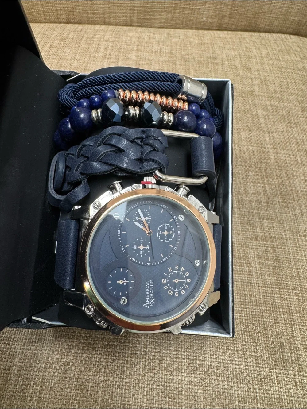 American Exchange Men’s Quartz Analog Blue Dial Leather Strap Watch Gift Set Box
